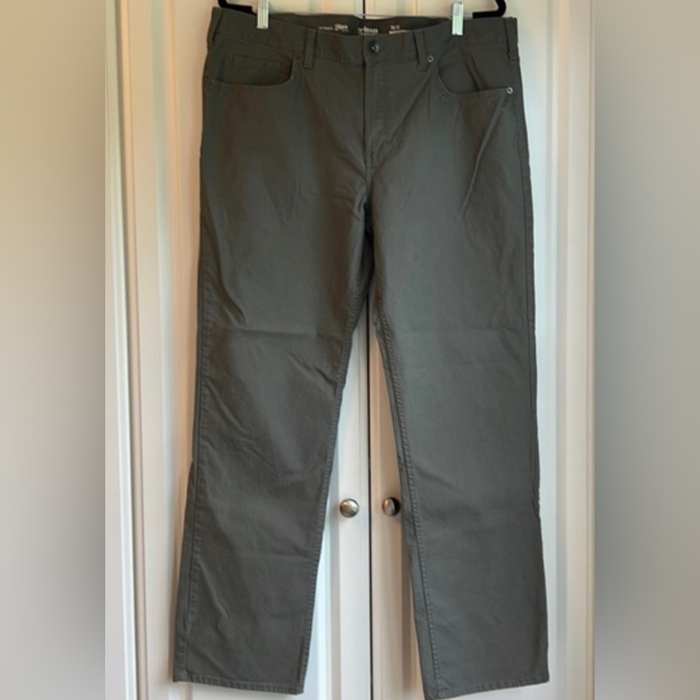 Urban Pipeline Men’s Ultimate Flex Slim-Straight Size 38/32 Khaki/Gray